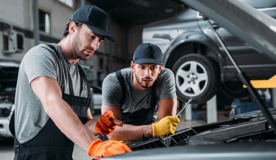 Le Guide Complet : Les Étapes Essentielles de la Réparation de Radiateur Automobile